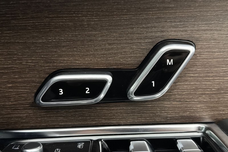 2025 (25) LAND ROVER RANGE ROVER 3.0 P400 SE 4dr Auto 4986589