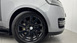 2025 (25) LAND ROVER RANGE ROVER 3.0 P400 SE 4dr Auto 4986602