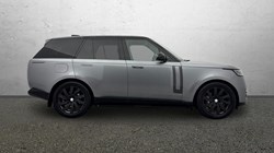 2025 (25) LAND ROVER RANGE ROVER 3.0 P400 SE 4dr Auto 4986570