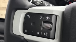 2023 (73) LAND ROVER DEFENDER 3.0 D250 SE 110 5dr Auto 5058552