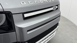 2023 (73) LAND ROVER DEFENDER 3.0 D250 SE 110 5dr Auto 5058563