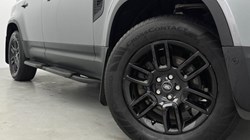 2023 (73) LAND ROVER DEFENDER 3.0 D250 SE 110 5dr Auto 5058564