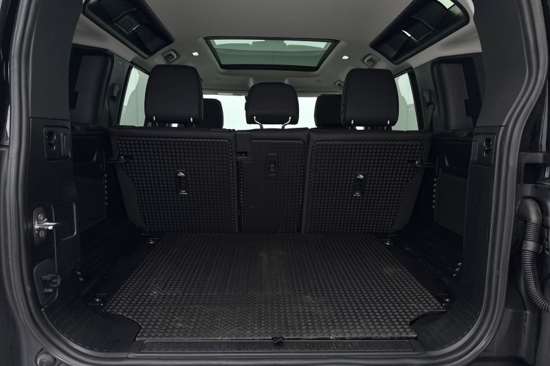 2023 (73) LAND ROVER DEFENDER 3.0 D250 SE 110 5dr Auto 5058534