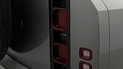 2023 (73) LAND ROVER DEFENDER 3.0 D250 SE 110 5dr Auto 5058567