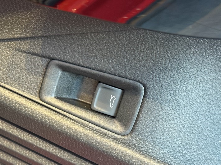  VOLKSWAGEN ID.4 210kW Life Pro 77kWh 5dr Auto 4783269