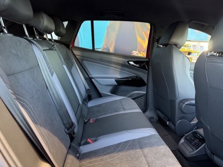  VOLKSWAGEN ID.4 210kW Life Pro 77kWh 5dr Auto 4783271