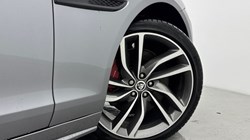 2024 (24) JAGUAR XF 2.0 P250 R-Dynamic HSE Black 4dr Auto 5005078