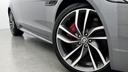 2024 (24) JAGUAR XF 2.0 P250 R-Dynamic HSE Black 4dr Auto 5005073