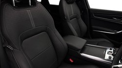 2024 (24) JAGUAR XF 2.0 P250 R-Dynamic HSE Black 4dr Auto 5005057