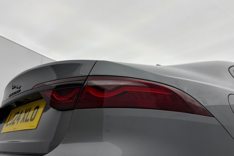 2024 (24) JAGUAR XF 2.0 P250 R-Dynamic HSE Black 4dr Auto 5005076