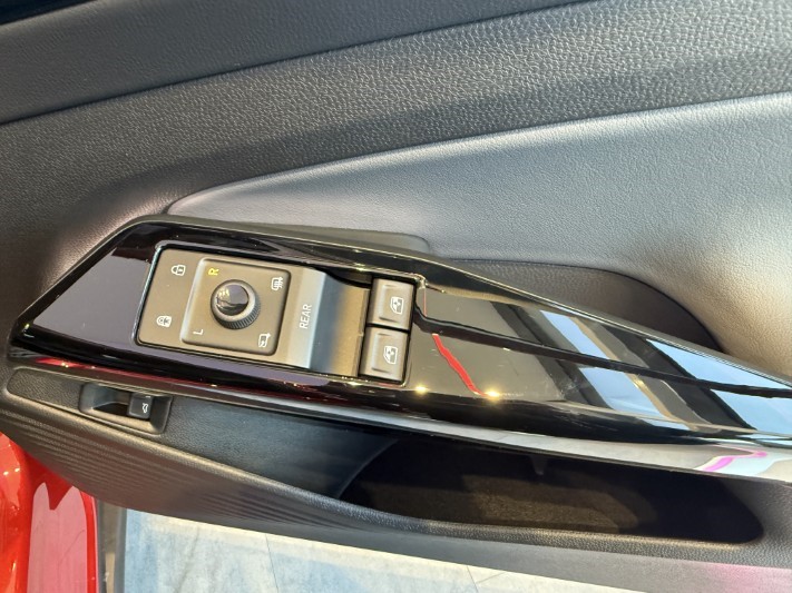  VOLKSWAGEN ID.4 210kW Life Pro 77kWh 5dr Auto 4783270