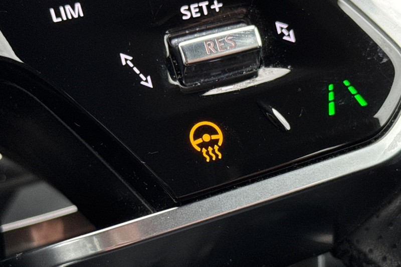 2023 (72) JAGUAR F-PACE 2.0 P250 R-Dynamic S 5dr Auto AWD 5008277