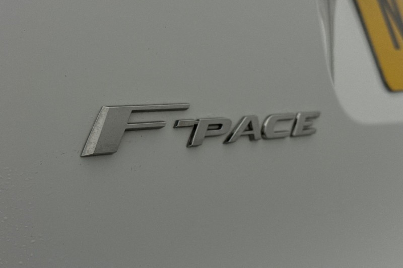 2023 (72) JAGUAR F-PACE 2.0 P250 R-Dynamic S 5dr Auto AWD 5008294