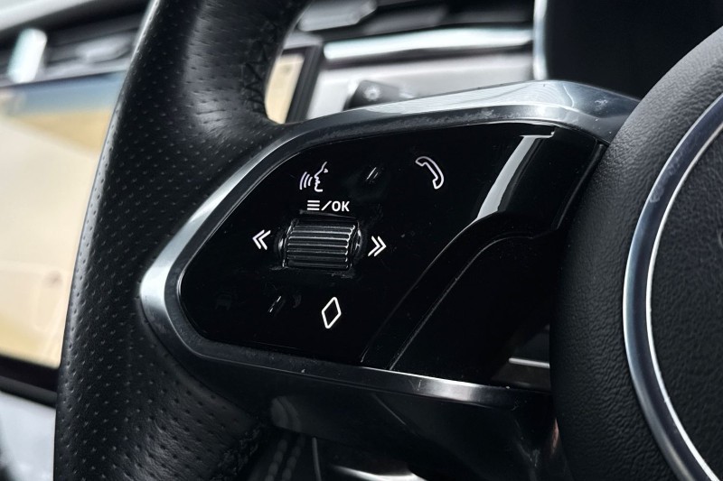 2023 (72) JAGUAR F-PACE 2.0 P250 R-Dynamic S 5dr Auto AWD 5008278