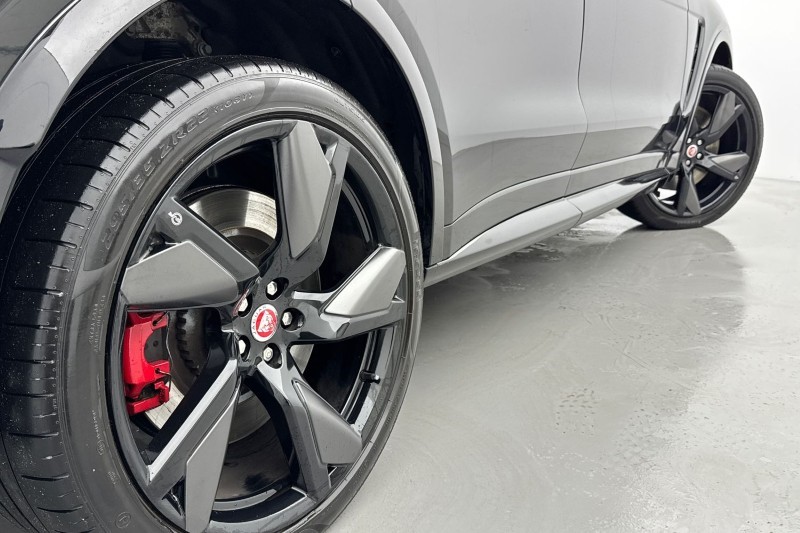 2023 (23) JAGUAR F-PACE 5.0 V8 550 SVR 5dr Auto AWD 4993462