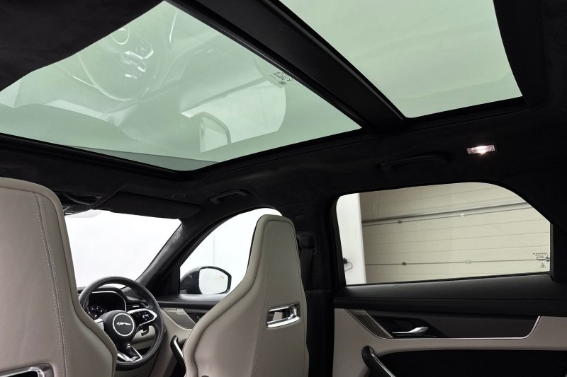 2023 (23) JAGUAR F-PACE 5.0 V8 550 SVR 5dr Auto AWD 4993438