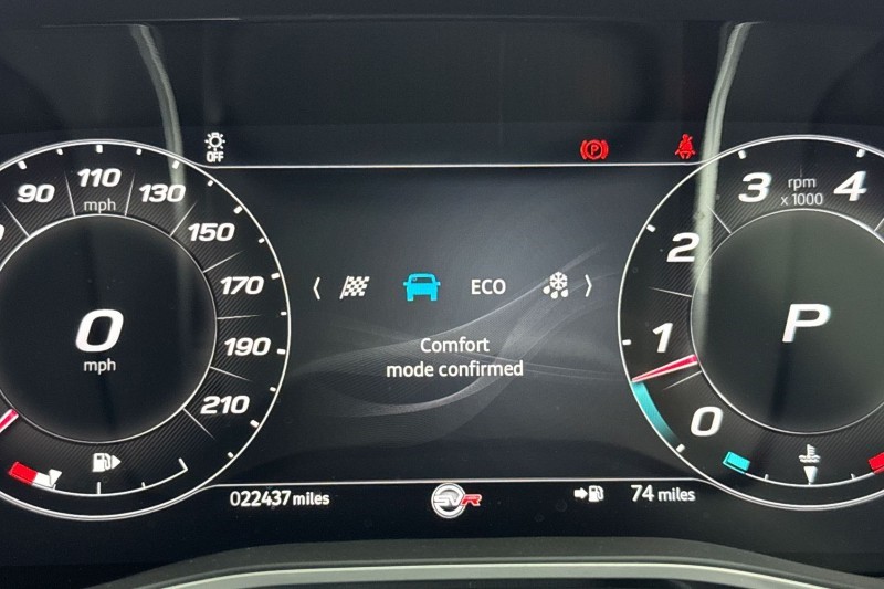 2023 (23) JAGUAR F-PACE 5.0 V8 550 SVR 5dr Auto AWD 4993449