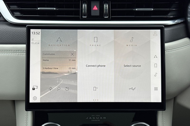 2023 (23) JAGUAR F-PACE 5.0 V8 550 SVR 5dr Auto AWD 4993446