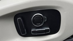 2023 (23) JAGUAR F-PACE 5.0 V8 550 SVR 5dr Auto AWD 4993441