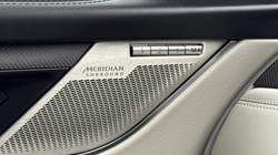 2023 (23) JAGUAR F-PACE 5.0 V8 550 SVR 5dr Auto AWD 4993468