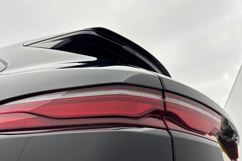 2023 (23) JAGUAR F-PACE 5.0 V8 550 SVR 5dr Auto AWD 4993436