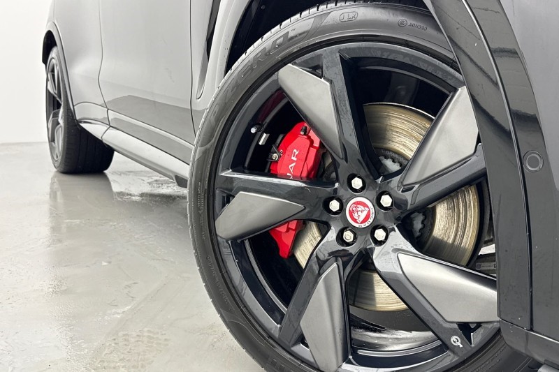 2023 (23) JAGUAR F-PACE 5.0 V8 550 SVR 5dr Auto AWD 4993458