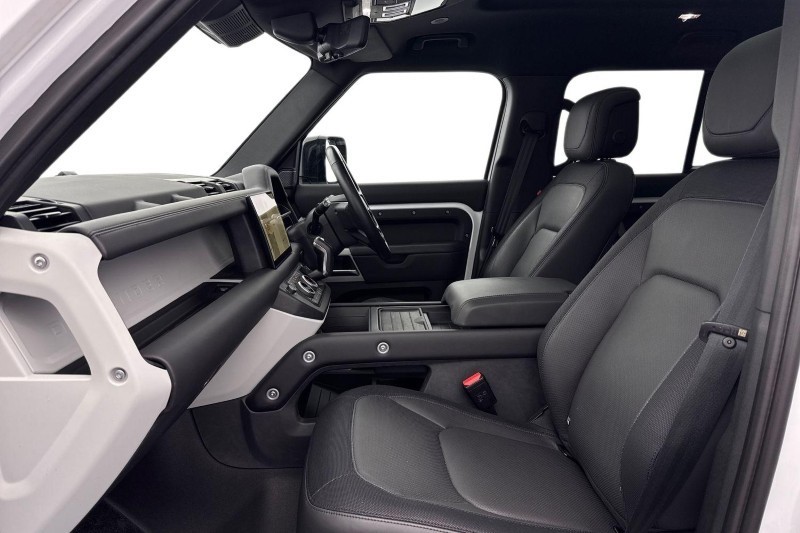 2023 (23) LAND ROVER DEFENDER 3.0 D250 X-Dynamic HSE 110 5dr Auto [7 Seat] 5019349