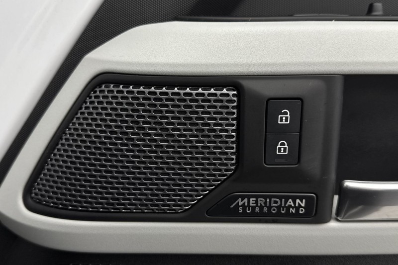 2023 (23) LAND ROVER DEFENDER 3.0 D250 X-Dynamic HSE 110 5dr Auto [7 Seat] 5019394