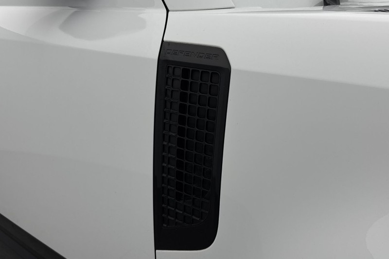 2023 (23) LAND ROVER DEFENDER 3.0 D250 X-Dynamic HSE 110 5dr Auto [7 Seat] 5019366