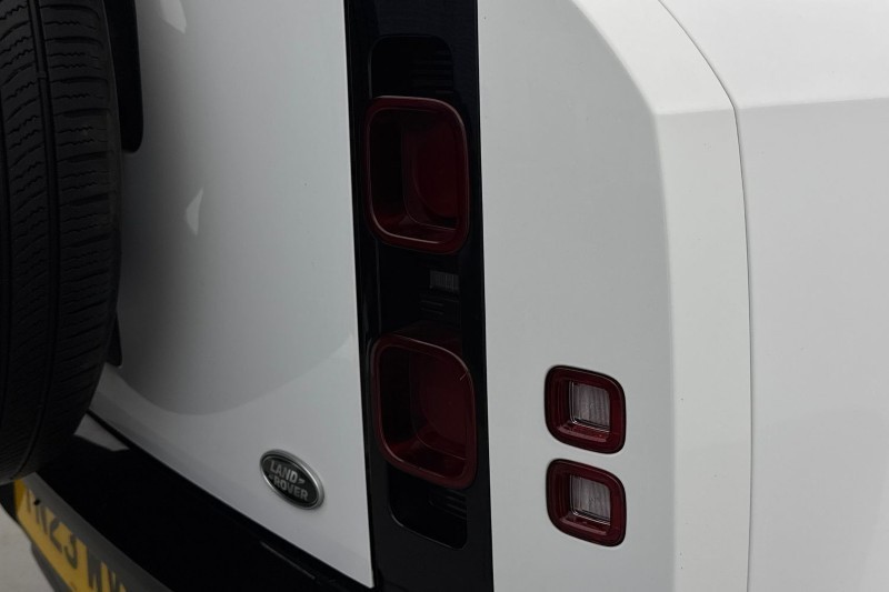 2023 (23) LAND ROVER DEFENDER 3.0 D250 X-Dynamic HSE 110 5dr Auto [7 Seat] 5019388