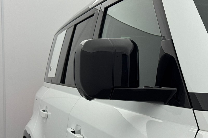 2023 (23) LAND ROVER DEFENDER 3.0 D250 X-Dynamic HSE 110 5dr Auto [7 Seat] 5019391