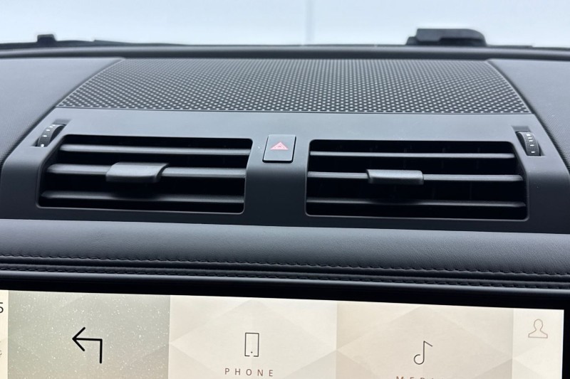 2023 (23) LAND ROVER DEFENDER 3.0 D250 X-Dynamic HSE 110 5dr Auto [7 Seat] 5019379