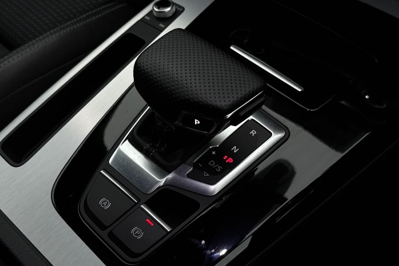 2023 (72) AUDI Q5 40 TDI Quattro S Line 5dr S Tronic 5028248