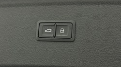 2023 (72) AUDI Q5 40 TDI Quattro S Line 5dr S Tronic 5028271