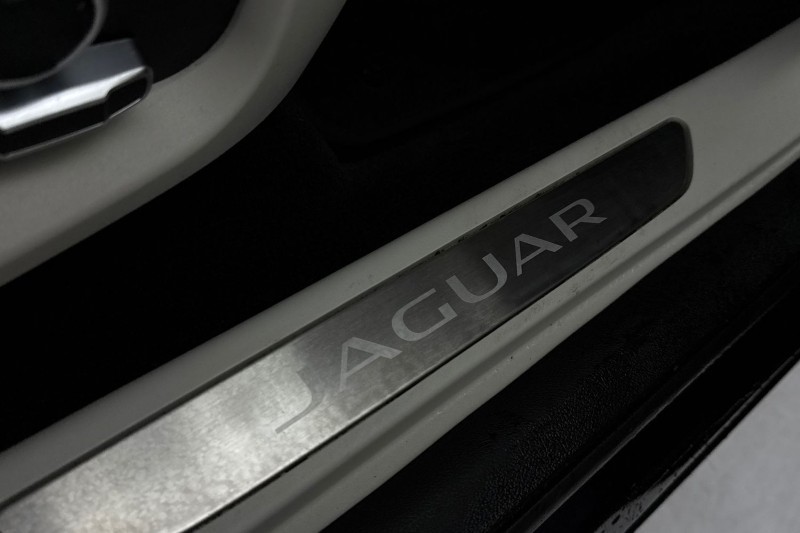 2021 (71) JAGUAR I-PACE 294kW EV400 Black 90kWh 5dr Auto [11kW Charger] 5033710