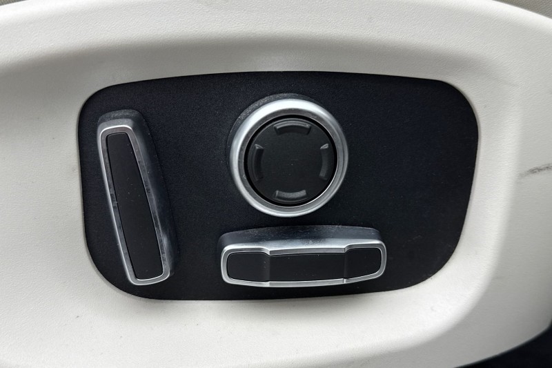 2021 (71) JAGUAR I-PACE 294kW EV400 Black 90kWh 5dr Auto [11kW Charger] 5033697