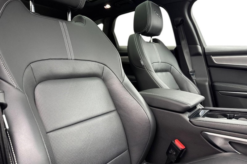 2023 (72) JAGUAR F-PACE 2.0 P400e R-Dynamic SE 5dr Auto AWD 5033137