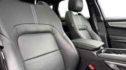 2023 (72) JAGUAR F-PACE 2.0 P400e R-Dynamic SE 5dr Auto AWD 5033137