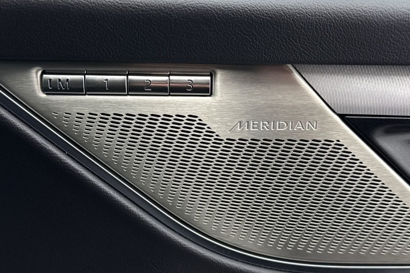 2023 (72) JAGUAR F-PACE 2.0 P400e R-Dynamic SE 5dr Auto AWD 5033160