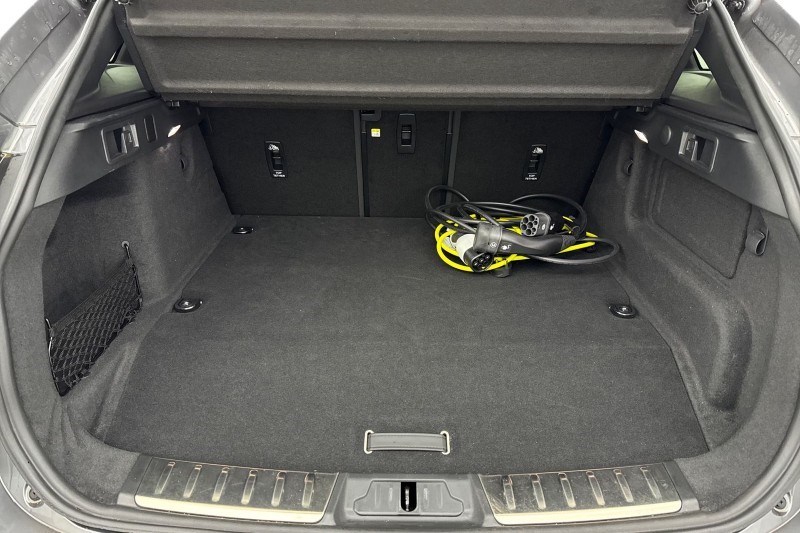 2023 (72) JAGUAR F-PACE 2.0 P400e R-Dynamic SE 5dr Auto AWD 5033121