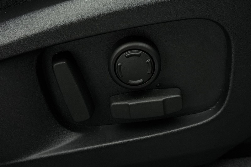 2023 (72) JAGUAR F-PACE 2.0 P400e R-Dynamic SE 5dr Auto AWD 5033135