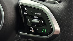 2023 (72) JAGUAR F-PACE 2.0 P400e R-Dynamic SE 5dr Auto AWD 5033139