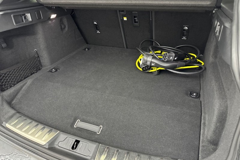 2023 (72) JAGUAR F-PACE 2.0 P400e R-Dynamic SE 5dr Auto AWD 5033147