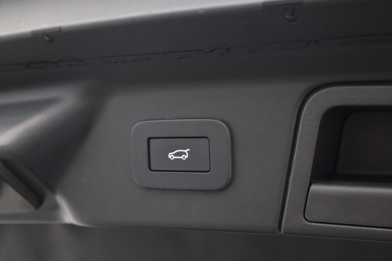 2023 (72) LAND ROVER RANGE ROVER VELAR 2.0 P400e R-Dynamic HSE 5dr Auto 5120767