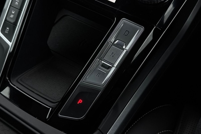 2022 (72) JAGUAR I-PACE 294kW EV400 HSE Black 90kWh 5dr Auto 11kW Charger 5041679