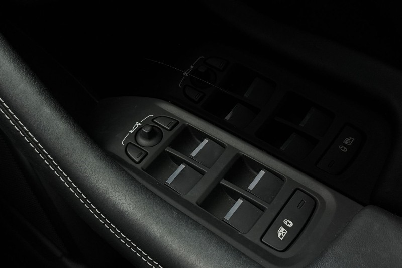 2022 (72) JAGUAR I-PACE 294kW EV400 HSE Black 90kWh 5dr Auto 11kW Charger 5041689