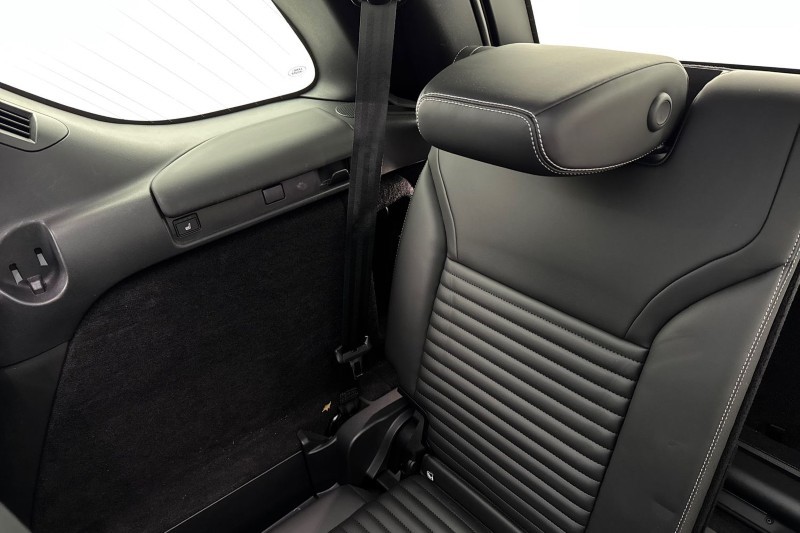 2025 (25) LAND ROVER DISCOVERY 3.0 D350 Metropolitan Edition 5dr Auto 5031834