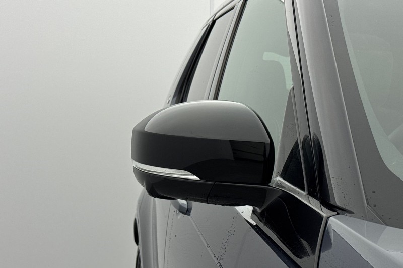 2025 (25) LAND ROVER DISCOVERY 3.0 D350 Metropolitan Edition 5dr Auto 5031826