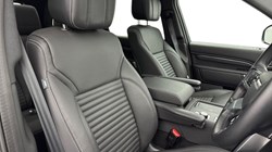 2025 (25) LAND ROVER DISCOVERY 3.0 D350 Metropolitan Edition 5dr Auto 5031806