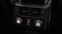 2025 (25) LAND ROVER DISCOVERY 3.0 D350 Metropolitan Edition 5dr Auto 5031798